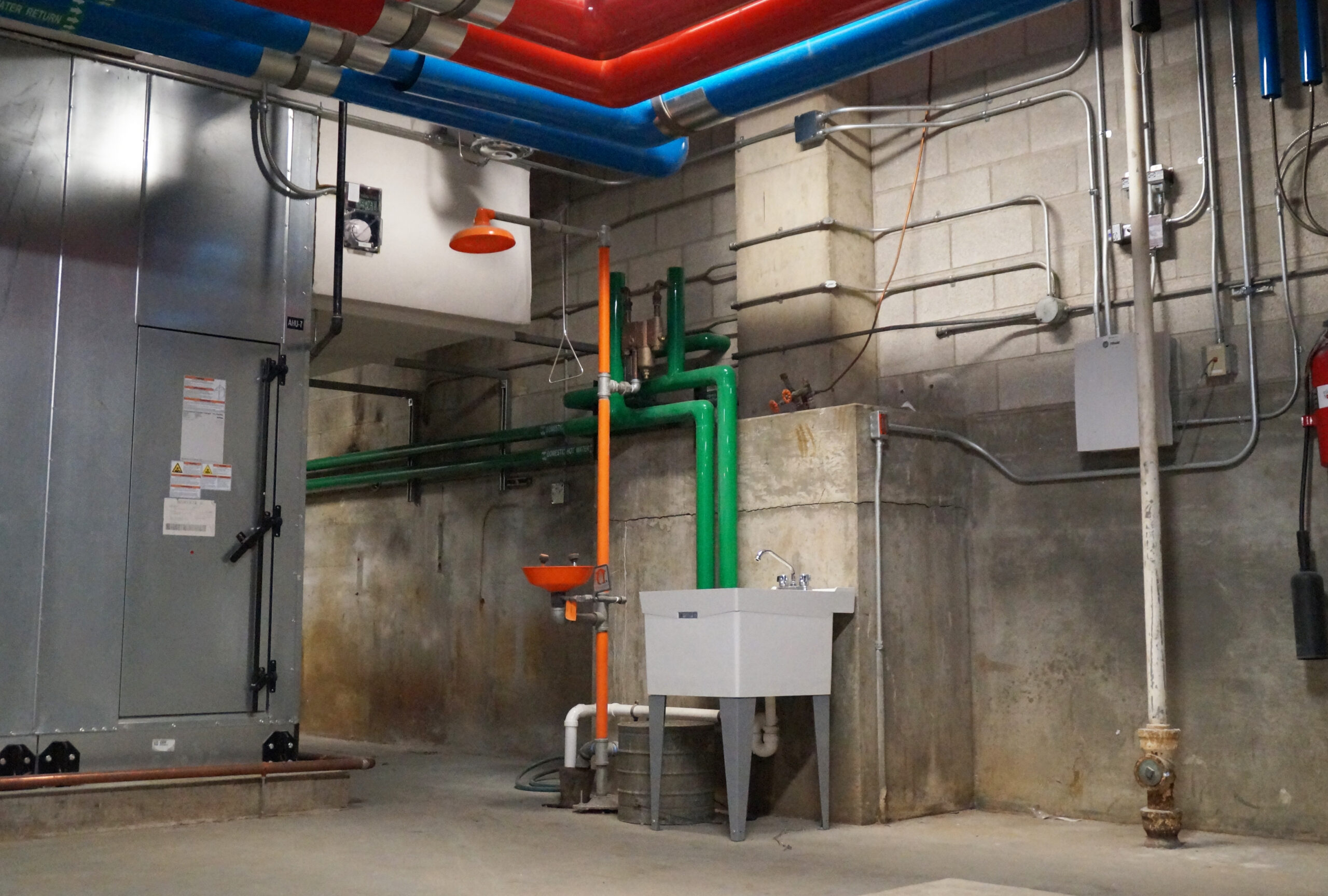 Granger oversaw major HVAC, hydronic and other upgrades at the Grand Rapids City Hall and Kent County Administration Building